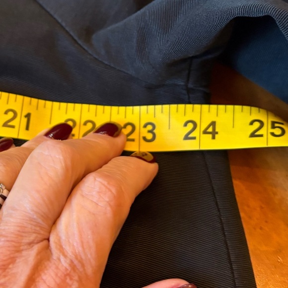 Rafaella Women's Elegant Black Trench Swing Coat - Picture 7 of 8